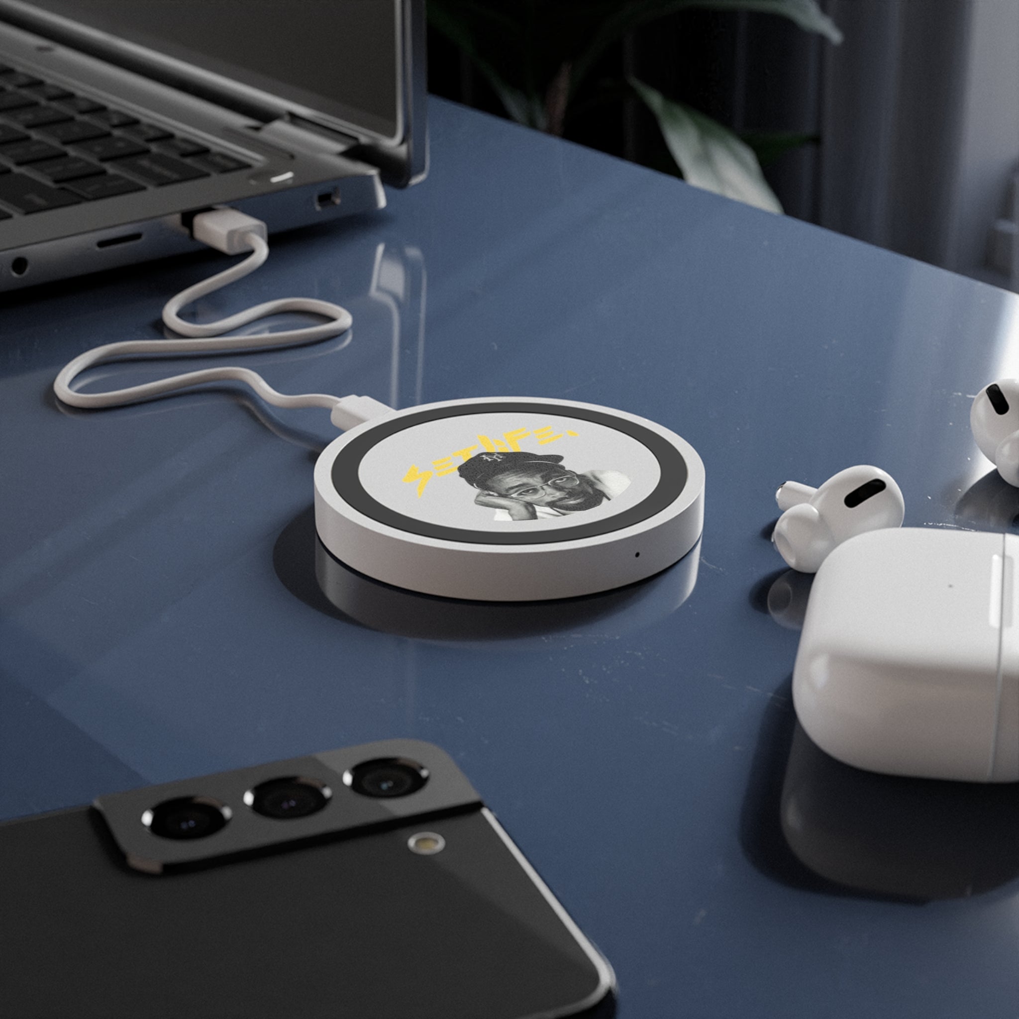 SETLIFE  METS SPIKE  Wireless Charging Pad